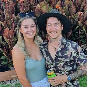 Meet your Posher, Violet